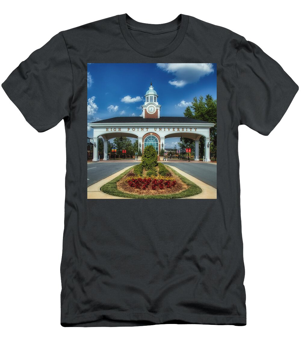 1 High Point University Entryway Mountain Dreams T-Shirt