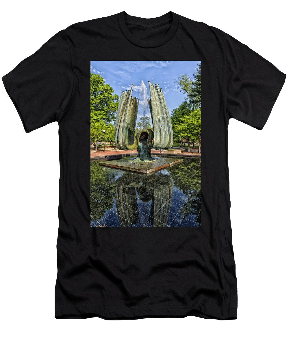 1 Memorial Fountain on the Campus of Marshall University Mountain Dreams T-Shirt