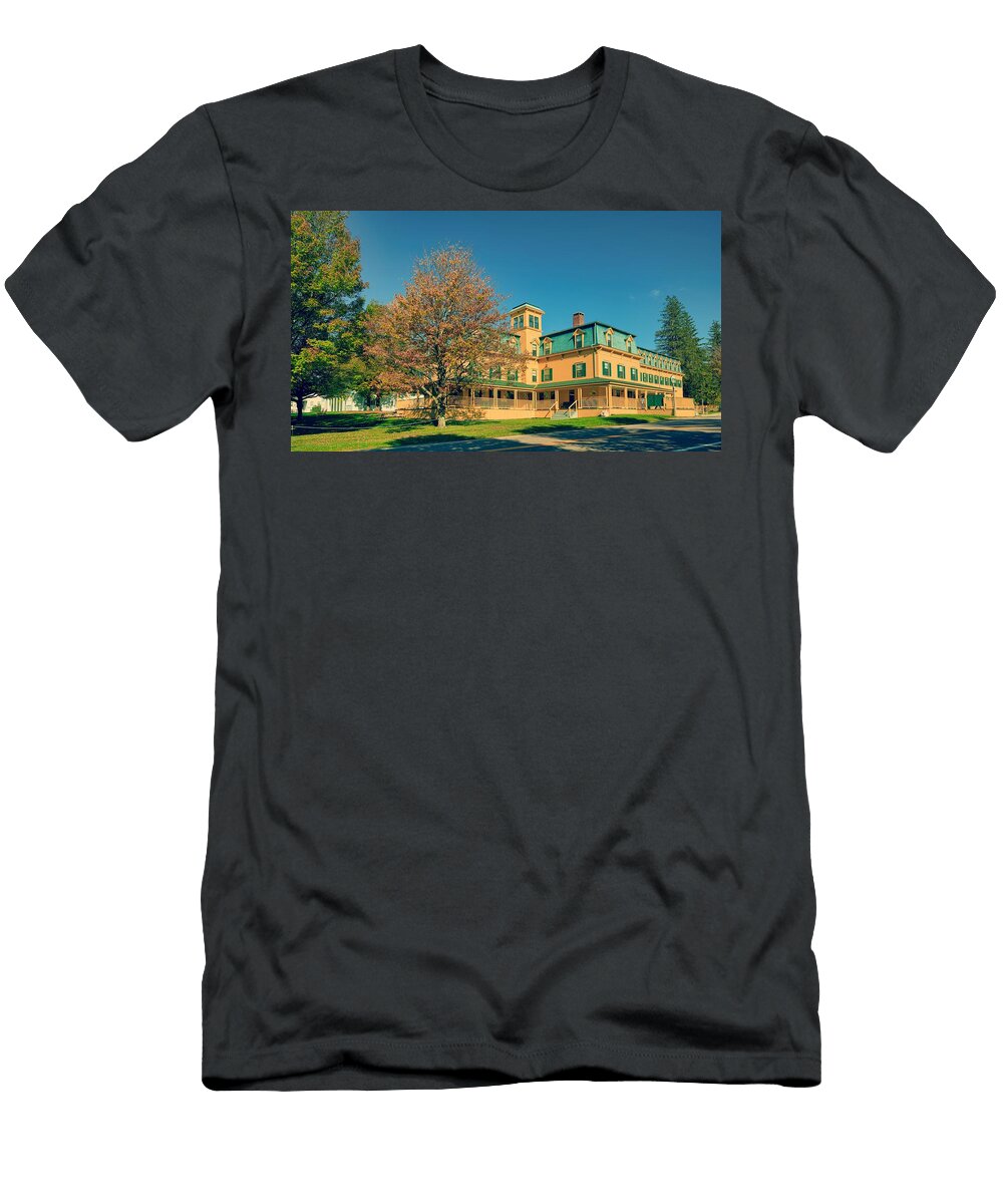 1 Middlebury College Vermont Mountain Dreams T-Shirt