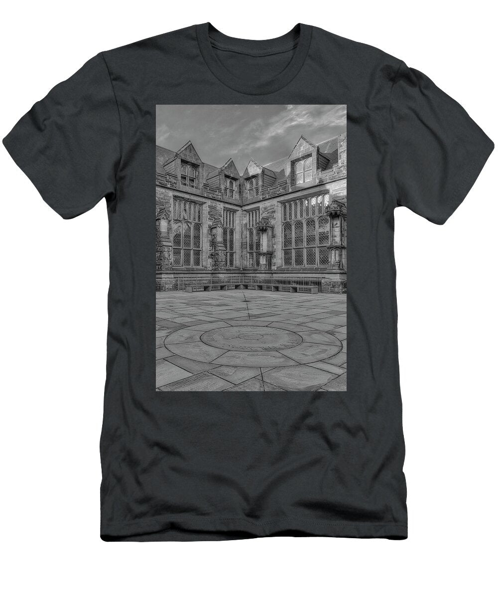 1 Princeton East Pyne Hall Bw Susan Candelario T-Shirt
