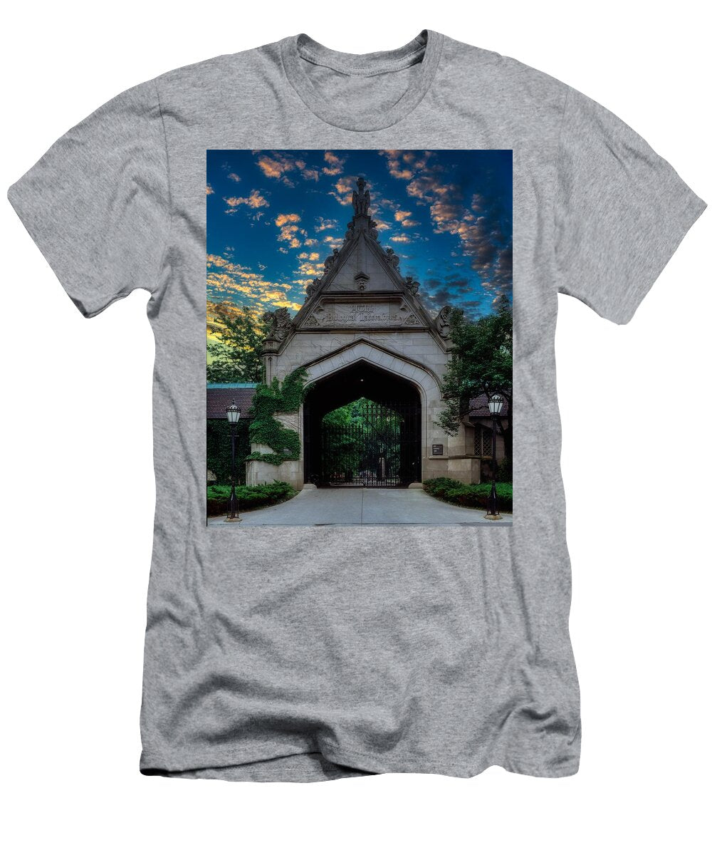 1 University of Chicago Gateway At Sunset Library of Congress T-Shirt