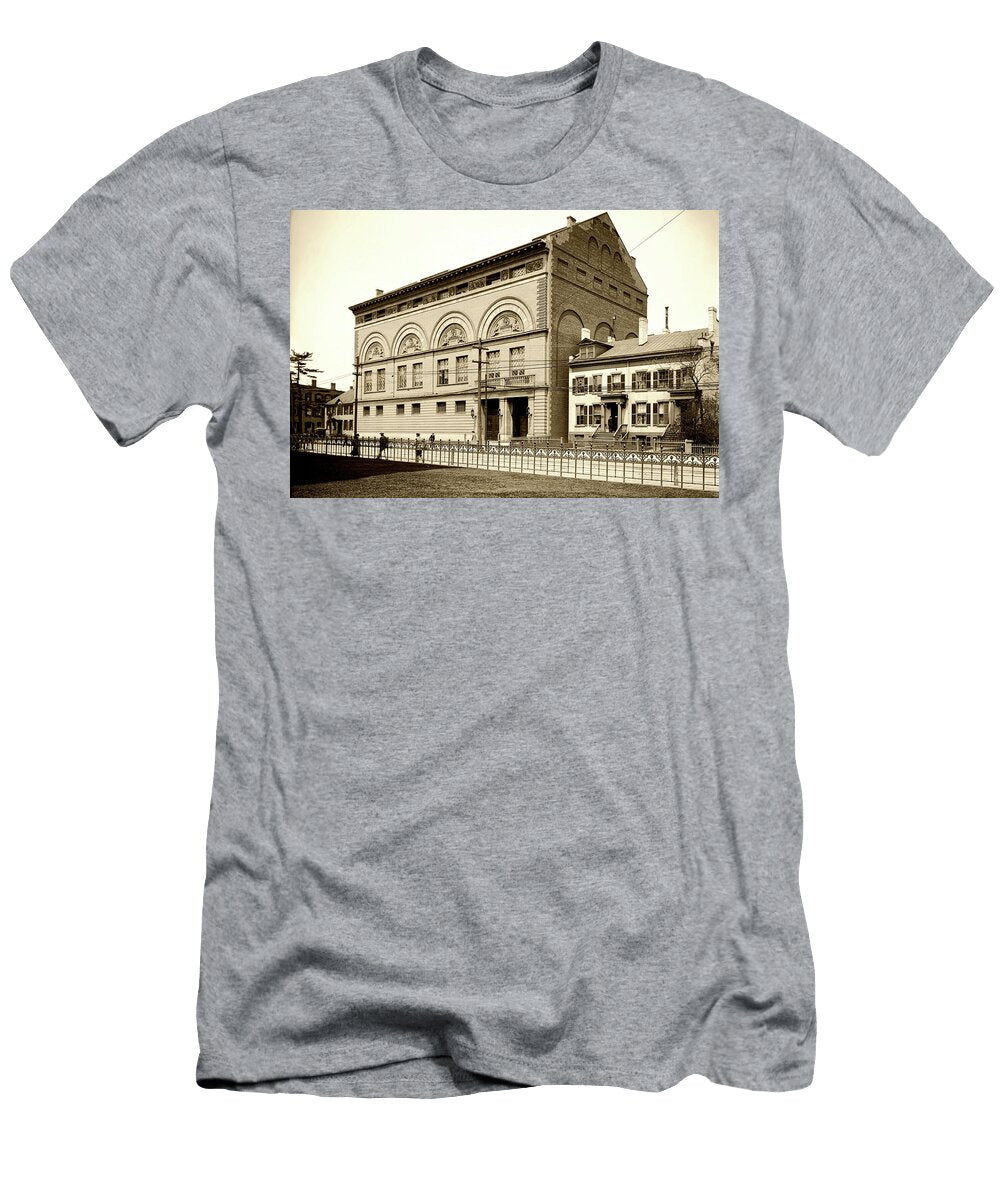 1 Yale Gymnasium C1910 L O C T-Shirt