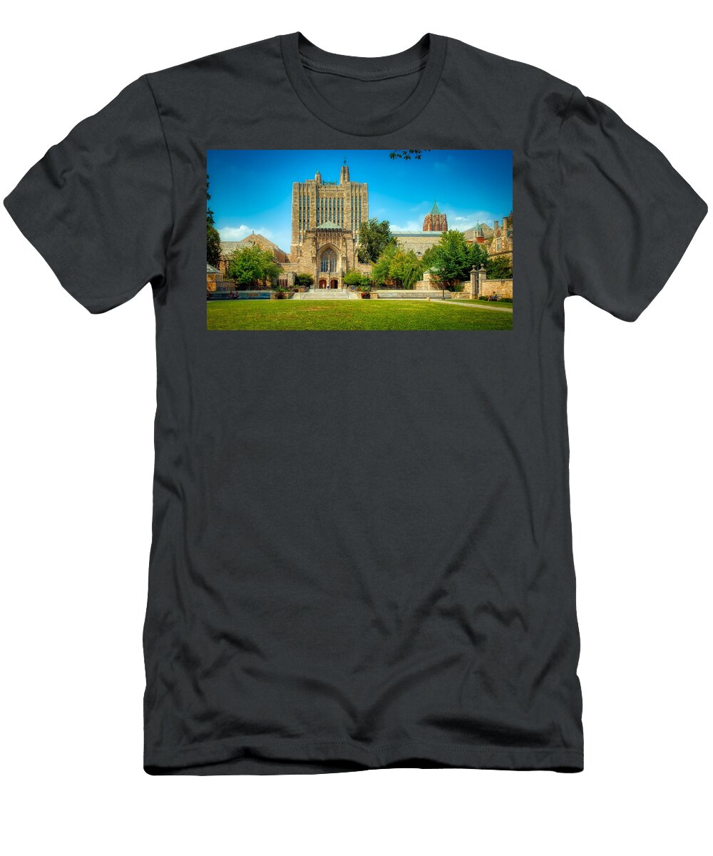 1 Yale University Campus Mountain Dreams T-Shirt