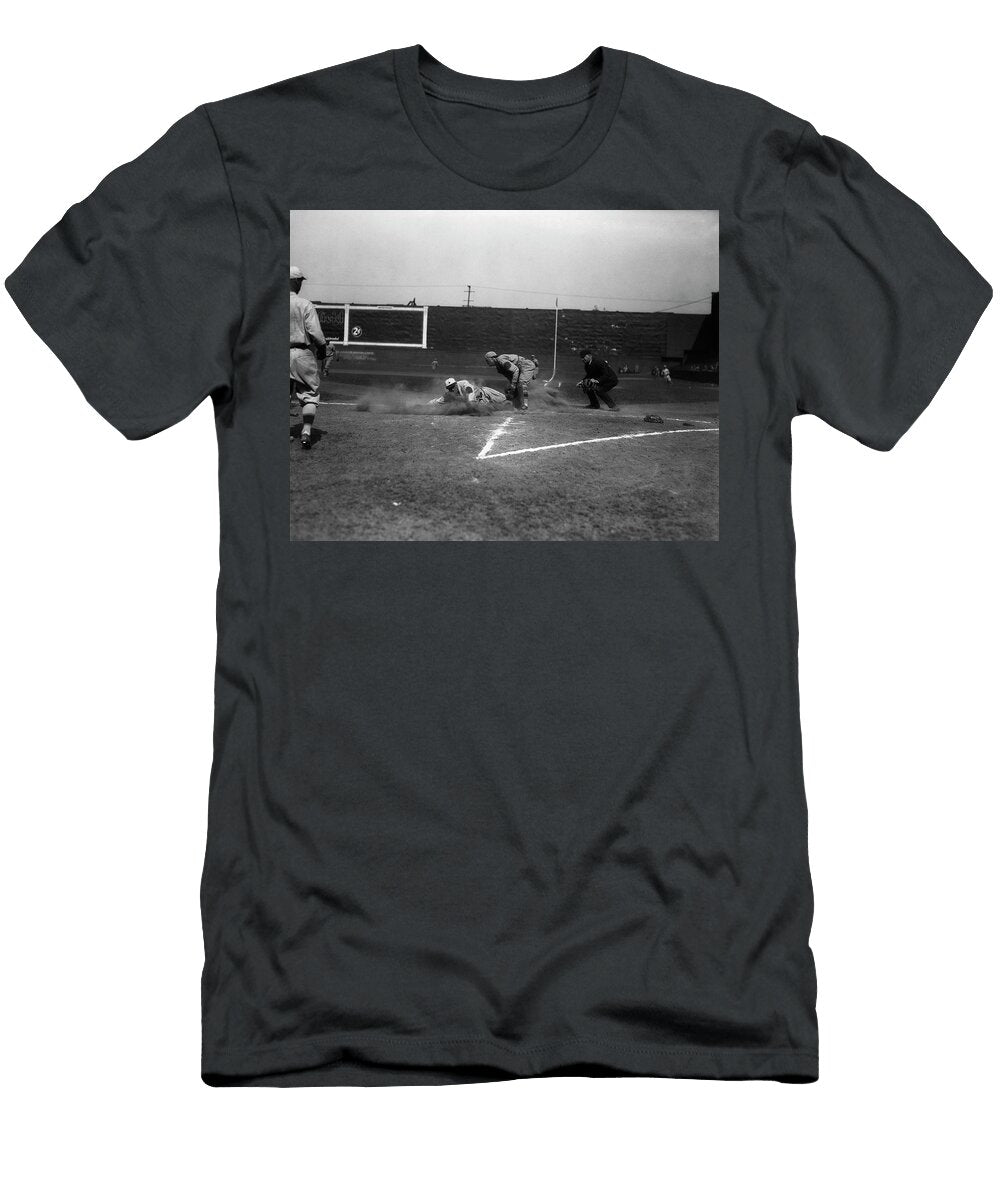 1930s Baseball Player Base Runner Vintage Images T-Shirt