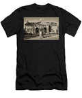 2 Statue of James Madison and Tucker Hall Mountain Dreams T-Shirt