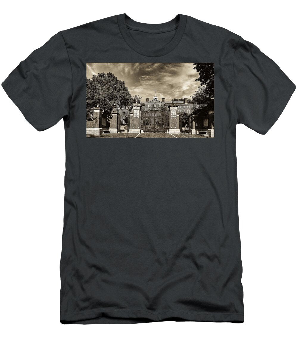 2 the Iconic Van Wickle Gates Brown University Mountain Dreams T-Shirt