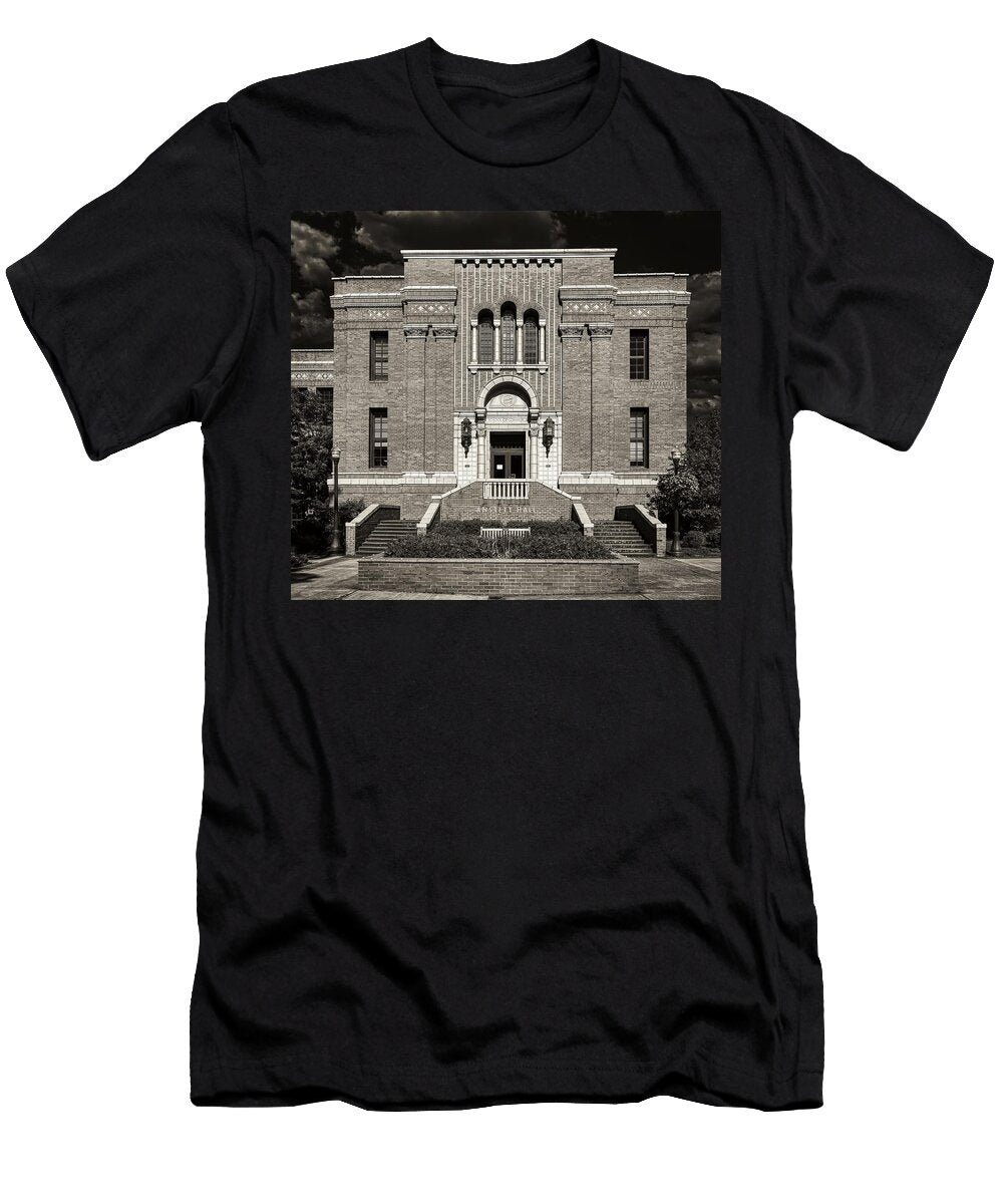 3 Anstett Hall University of Oregon Mountain Dreams T-Shirt