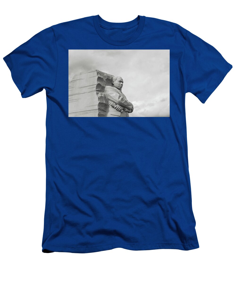 3 Martin Luther King Memorial in Washington DC Brandon Bourdages T-Shirt