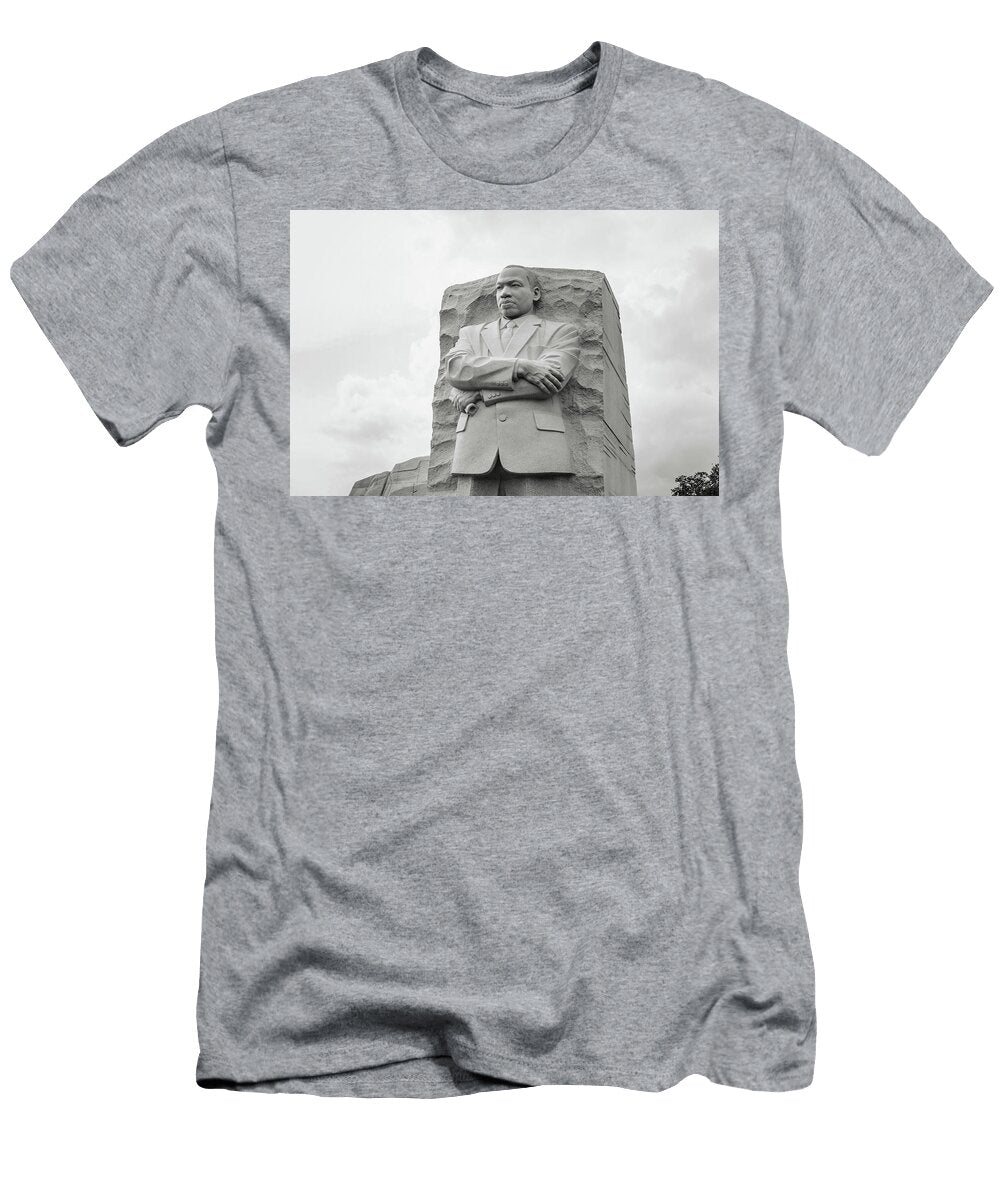 4 Martin Luther King Jr Statue Brandon Bourdages T-Shirt
