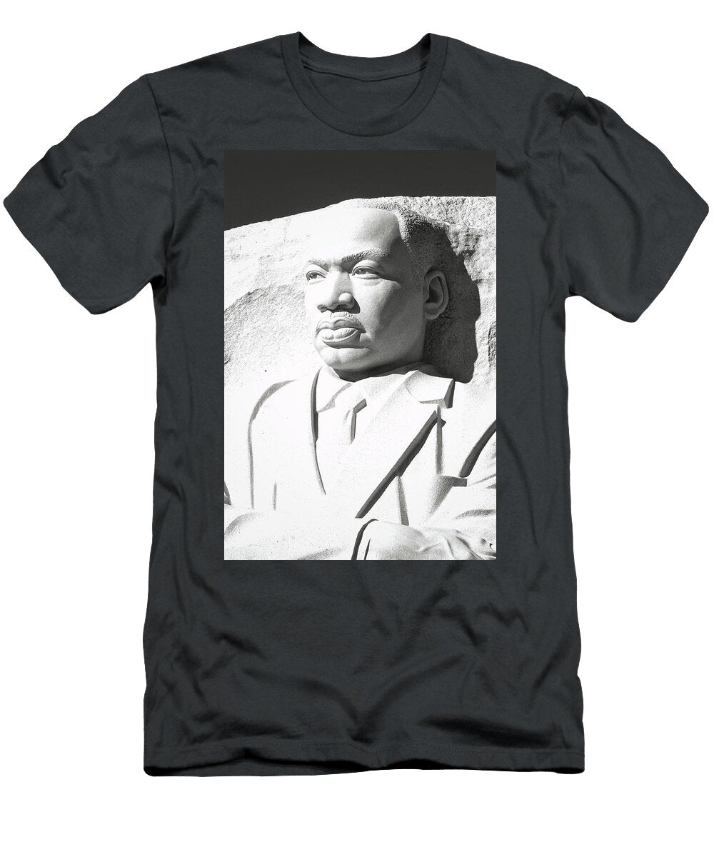 5 Martin Luther King Memorial in Washington DC Brandon Bourdages T-Shirt