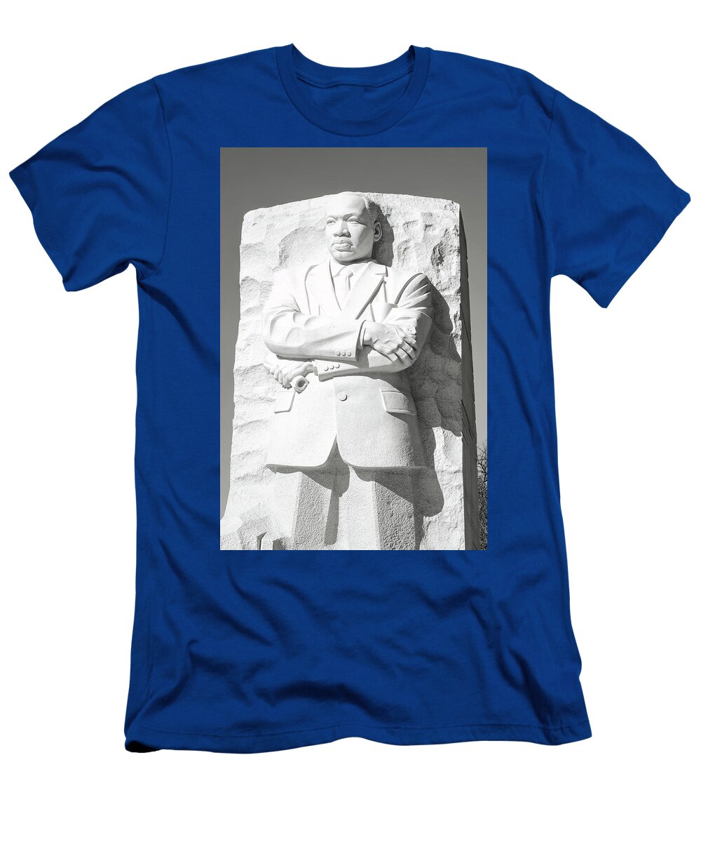 6 Martin Luther King Memorial in Washington DC Brandon Bourdages T-Shirt