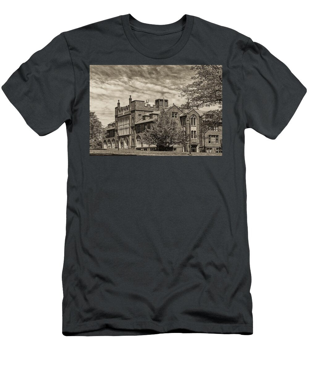 7 Mount Holyoke College Campus Mountain Dreams T-Shirt