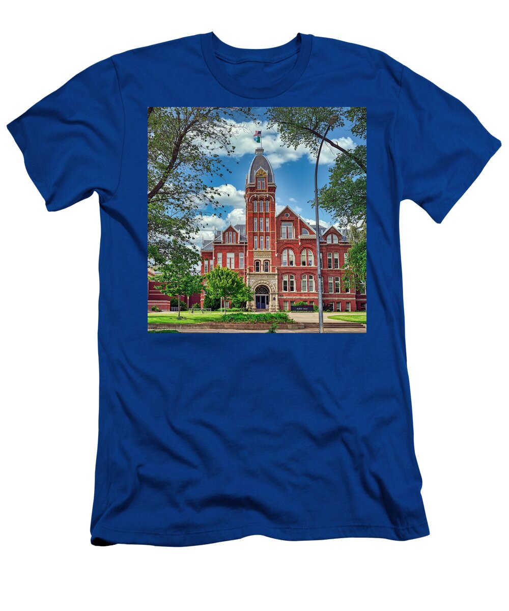 Barge Hall Central Washington University Mountain Dreams T-Shirt