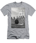 Cantabrigian Gothic University of Cambridge St Johns College Chapel and Court Black and White Dmr Filho T-Shirt