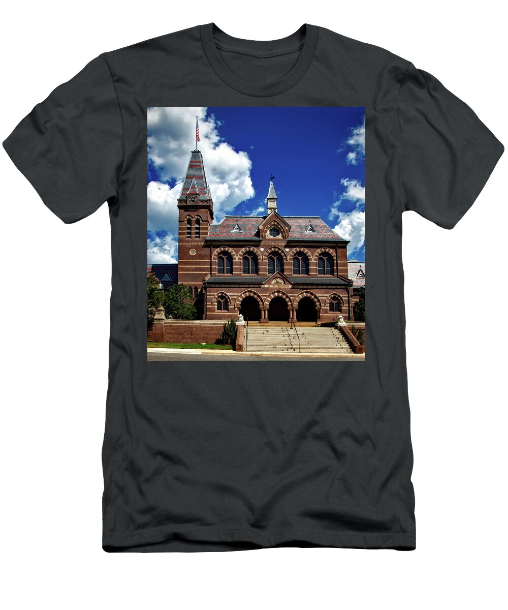 Chapel Hall Building Gallaudet University Mountain Dreams T-Shirt