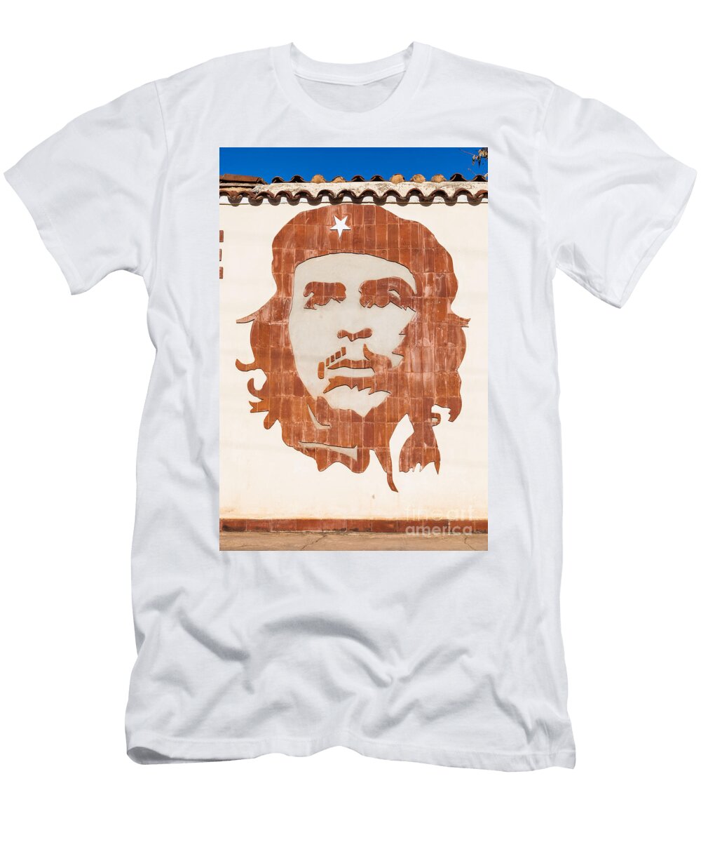 Ernesto Che Guevara Portrait Cuba Voisinphanie T-Shirt