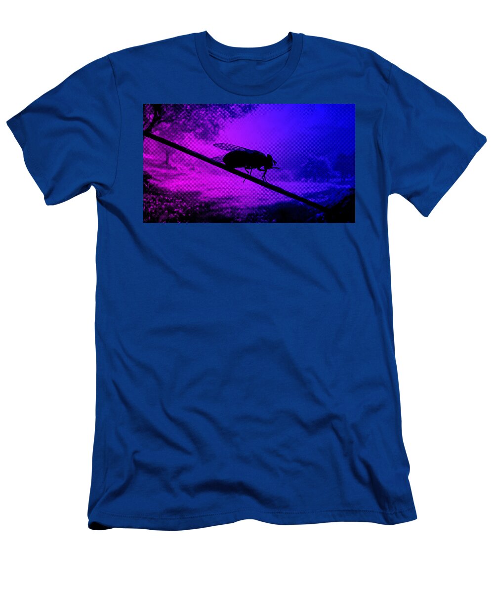 Housefly Sitting on a Wire Purple and Blue Halftone Pattern Nicko Prints T-Shirt