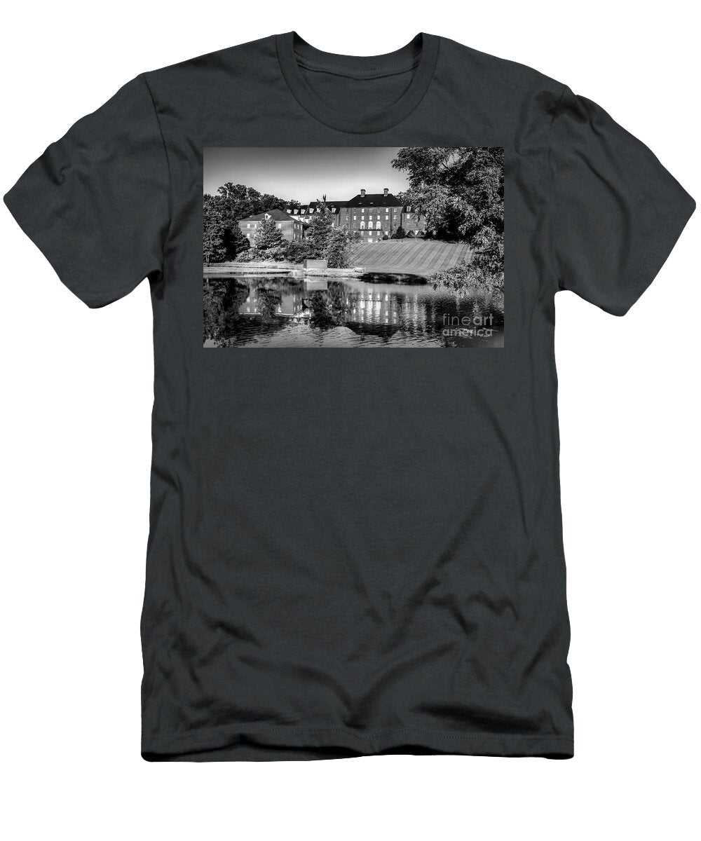 King University Campus Bristol Tn Shelia Hunt T-Shirt
