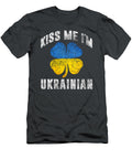 Kiss Me Im Ukrainian Vintage Green Shamrock St Patricks Day Barry Maizey T-Shirt