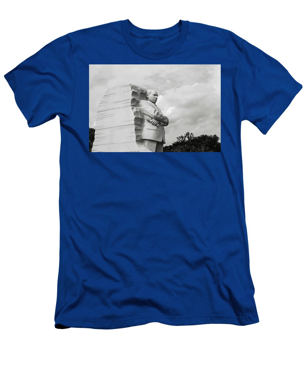 Martin Luther King Jr Statue Brandon Bourdages T-Shirt