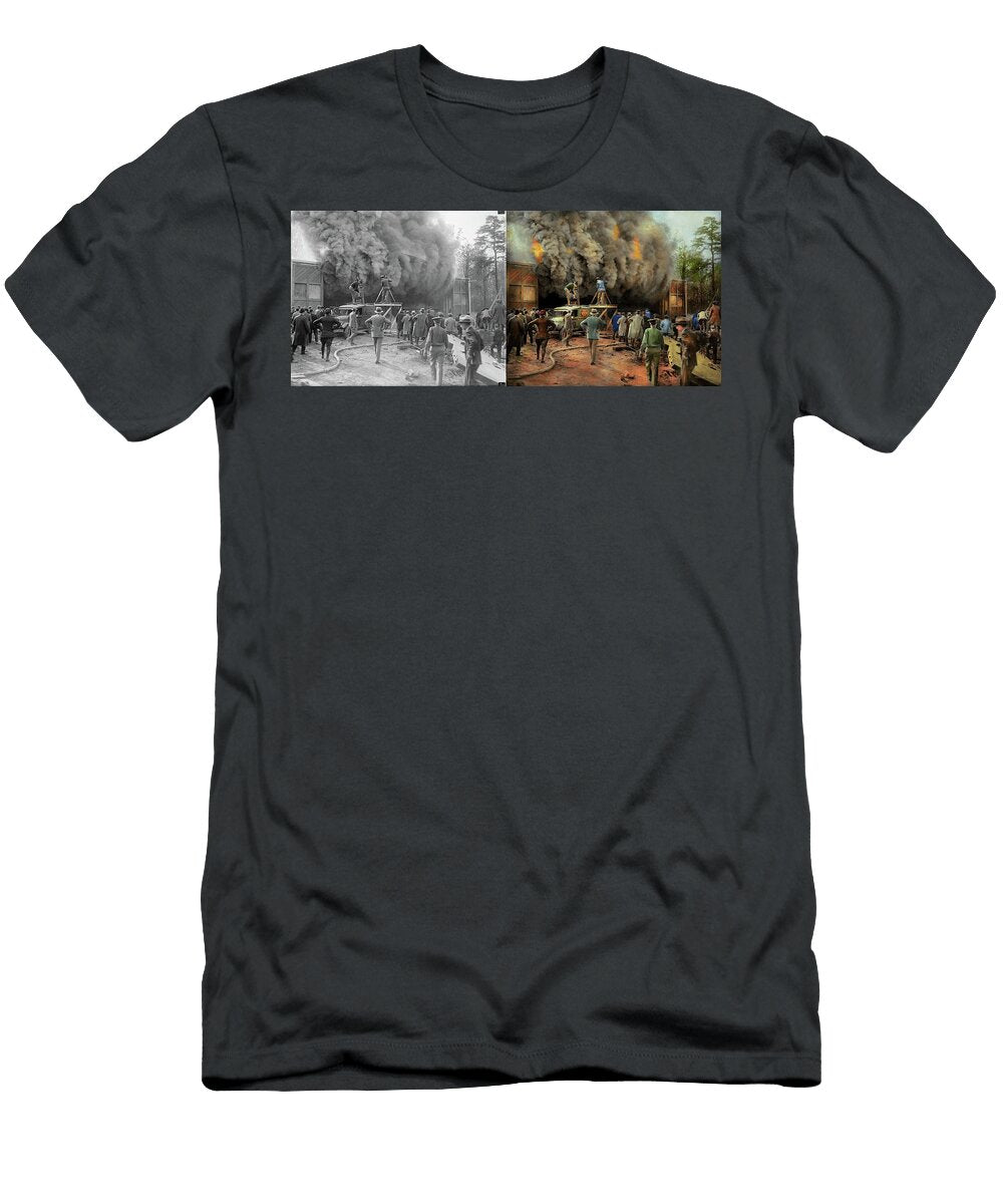 News Reporter Metrotone News 1928 Side By Side Mike Savad T-Shirt