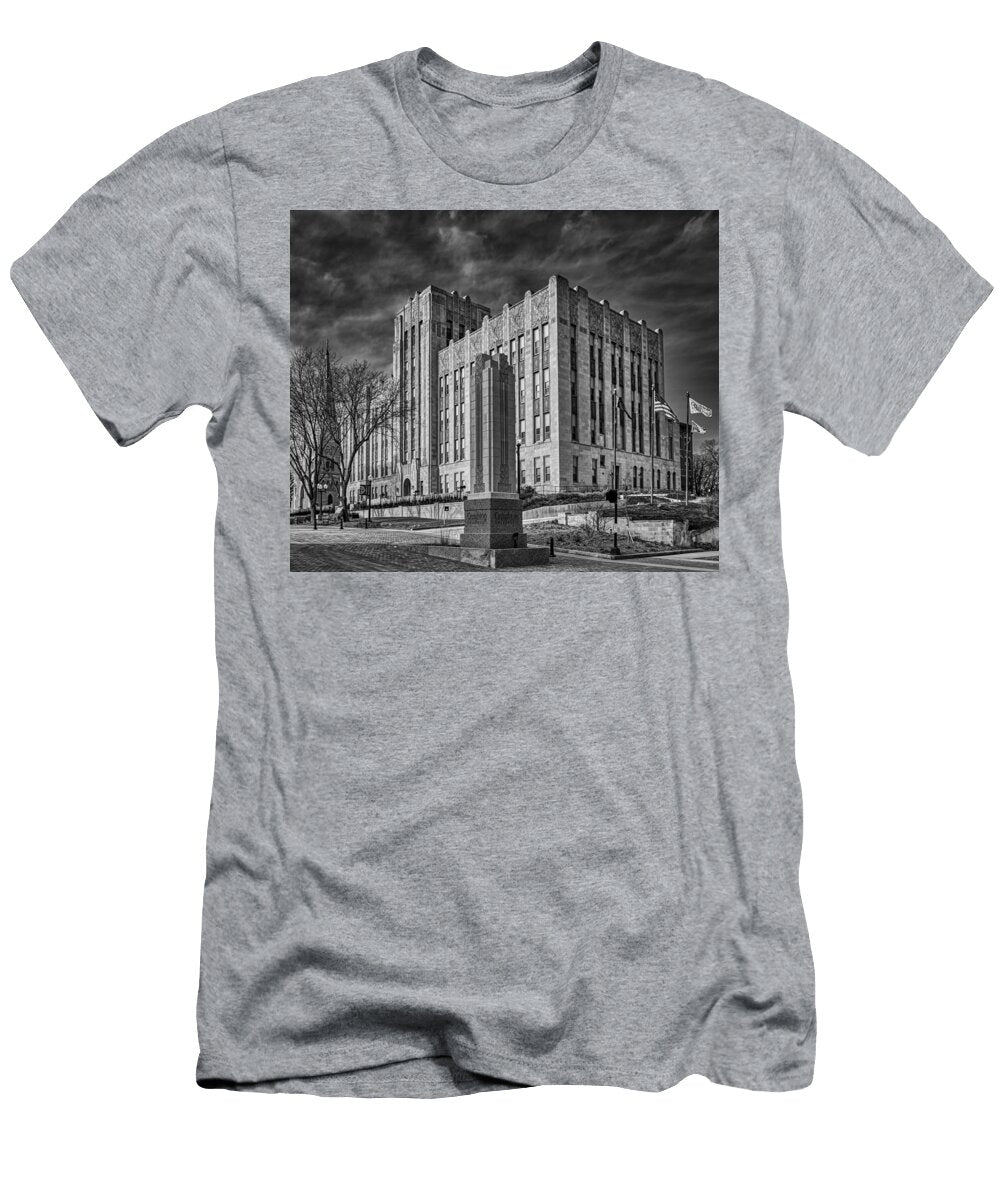 On the Campus of Creighton University Mountain Dreams T-Shirt