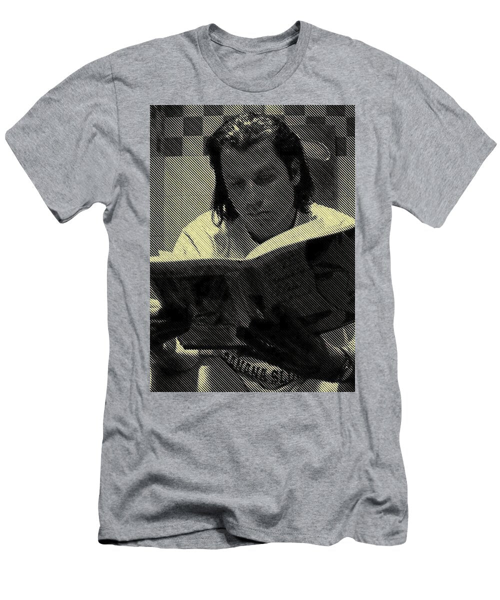 Person Reading a Newspaper Vincent Vega At Toilet Quentin Tarantino Pulp Fiction Reservoir Dogs Inglorious Basterds Jackie Brown Django Unchained Kill T-Shirt