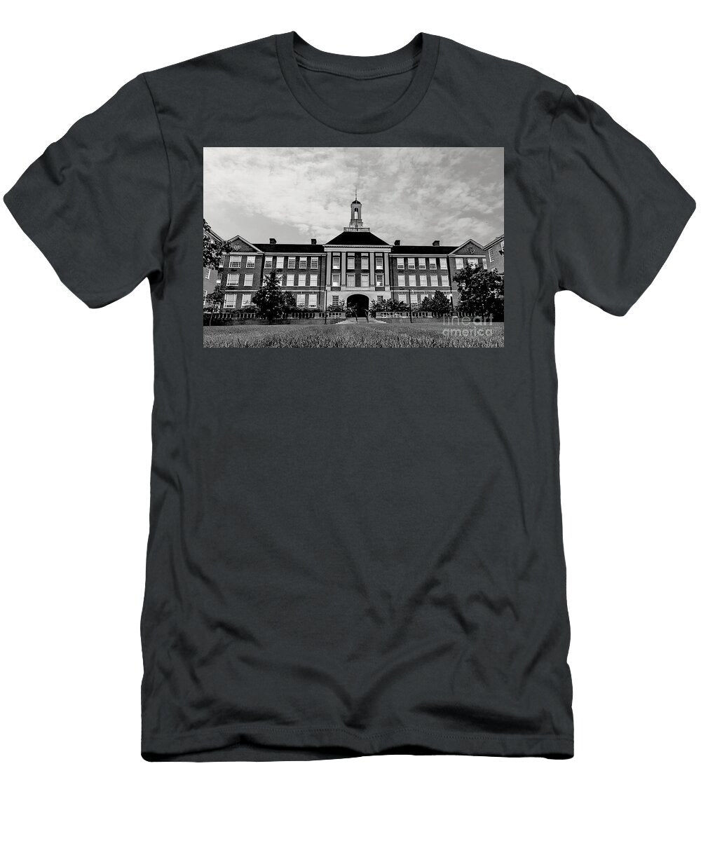 Red Brick Campus Miami University Oxford Ohio Historic Brick Building Black and White Dmr Filho T-Shirt