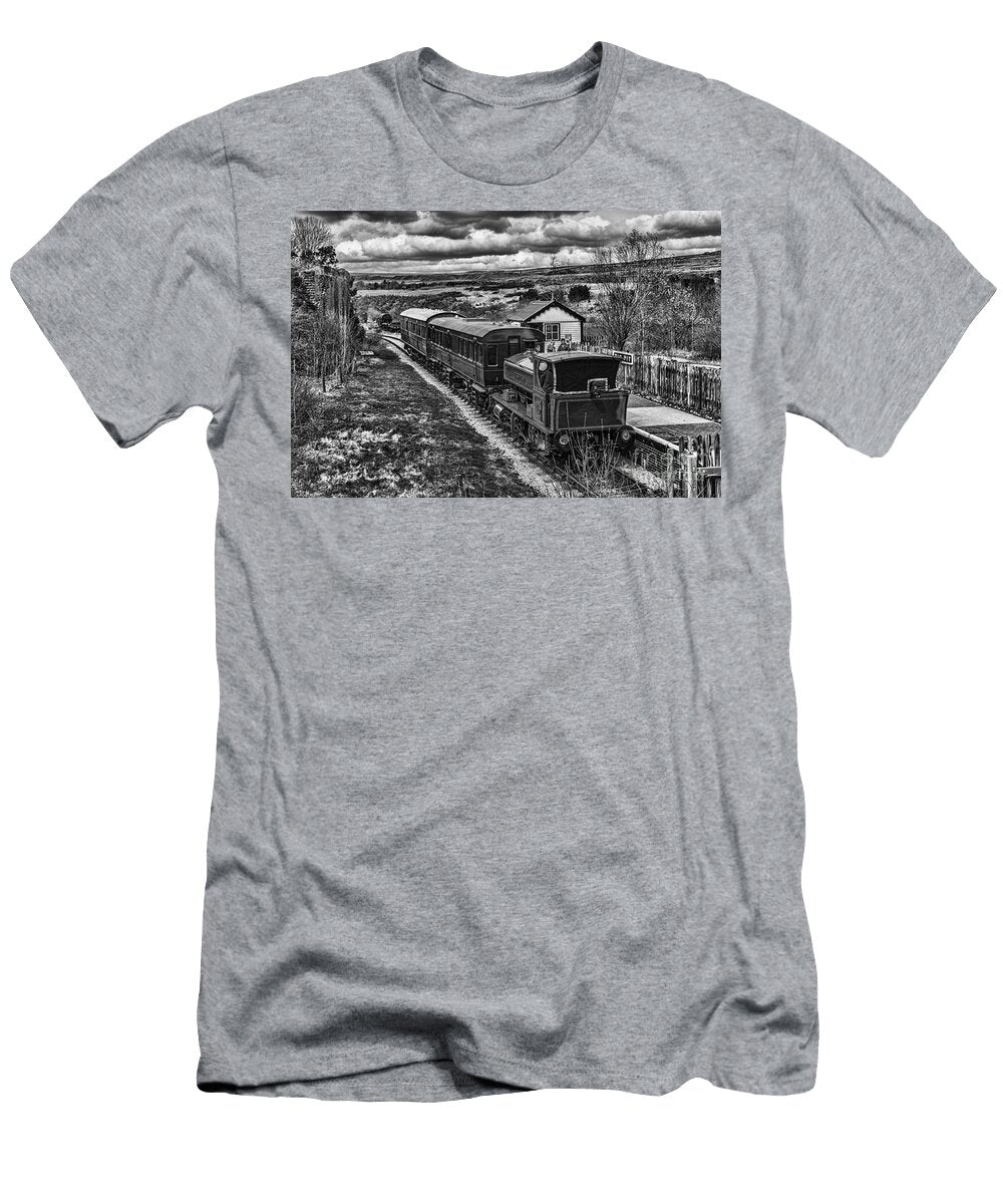 Rosyth No 1 At Big Pit Halt 1 Mono Steve Purnell T-Shirt