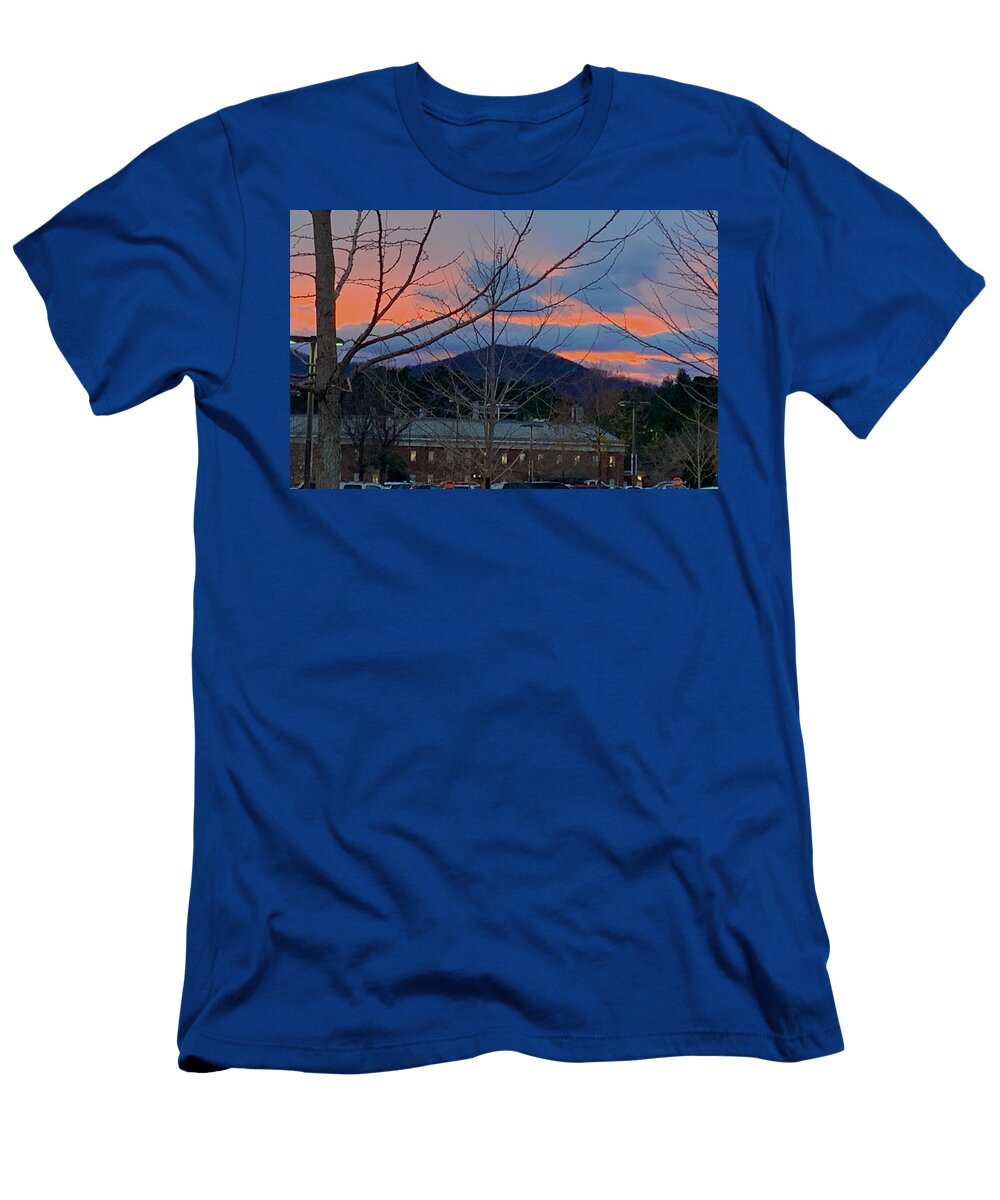 Sunset At University of Virginia Vic Richardson T-Shirt