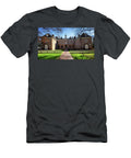 The Wren Building Courtyard Willimasburg Virginia Susan Rissi Tregoning T-Shirt
