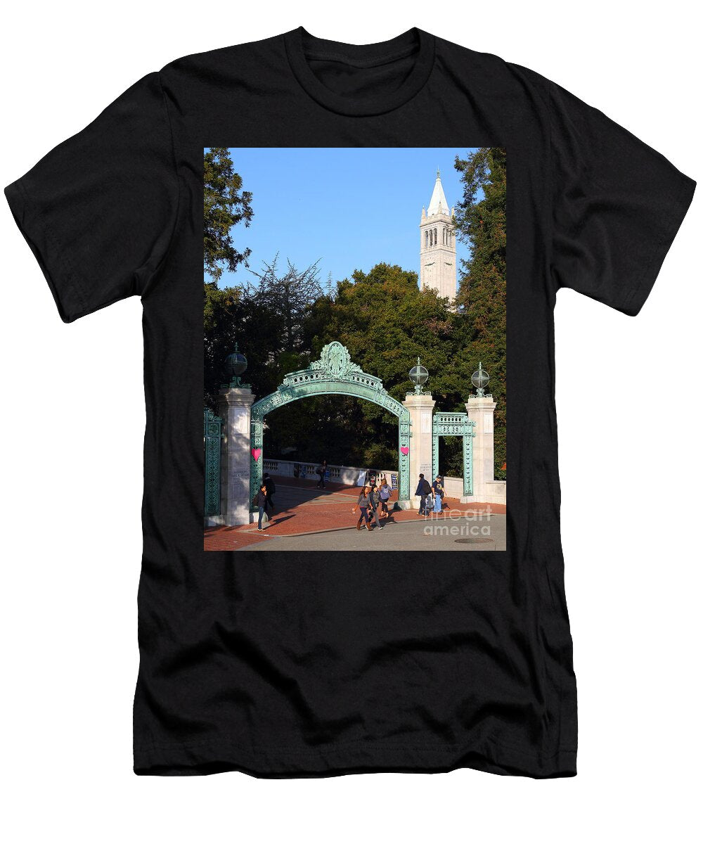 Uc Berkeley Sproul Plaza Sather Gate and Sather Tower Campanile 7d10027 Wingsdomain Art and Photography T-Shirt