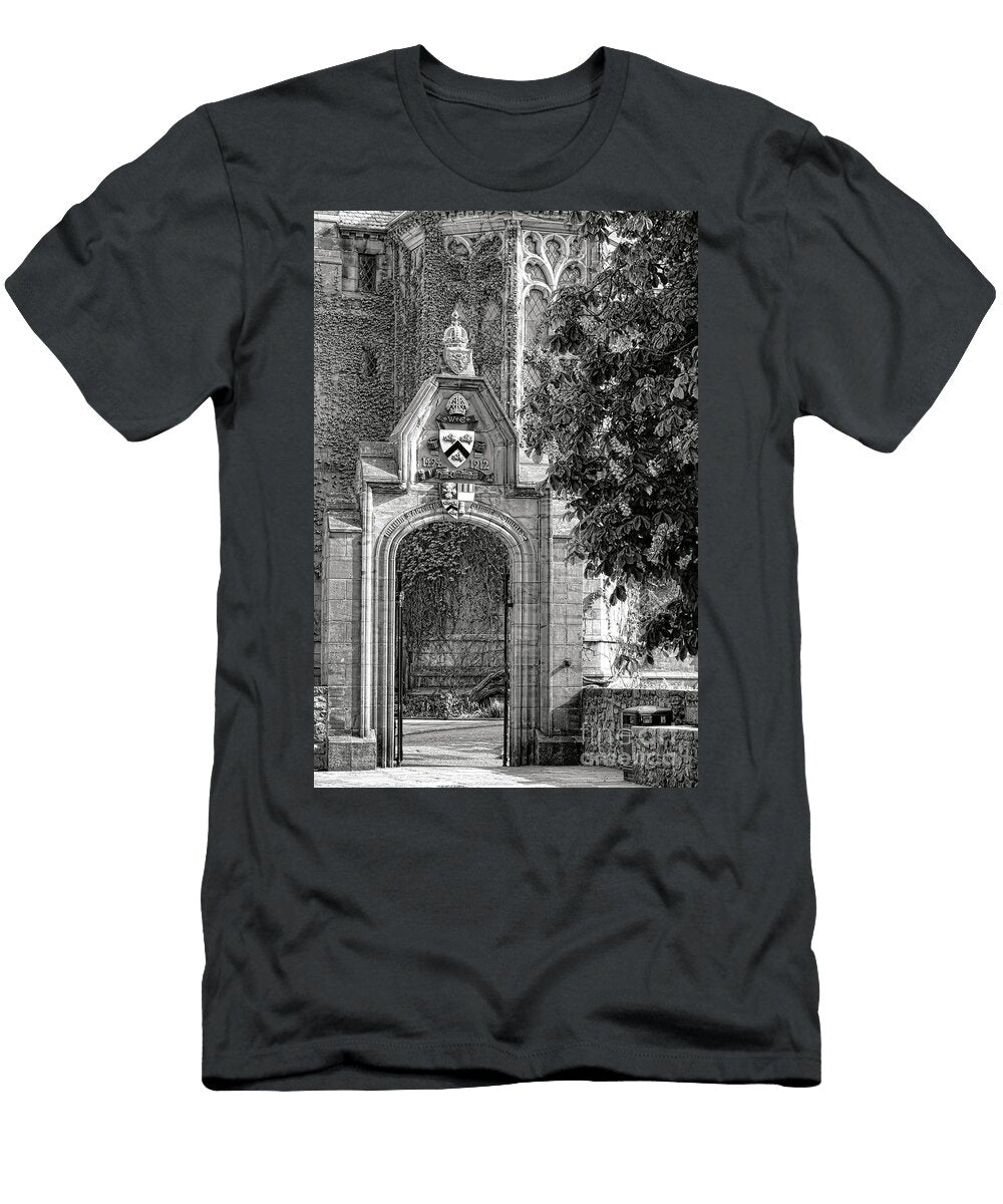 University of Aberdeen Entry Gate Olivier Le Queinec T-Shirt